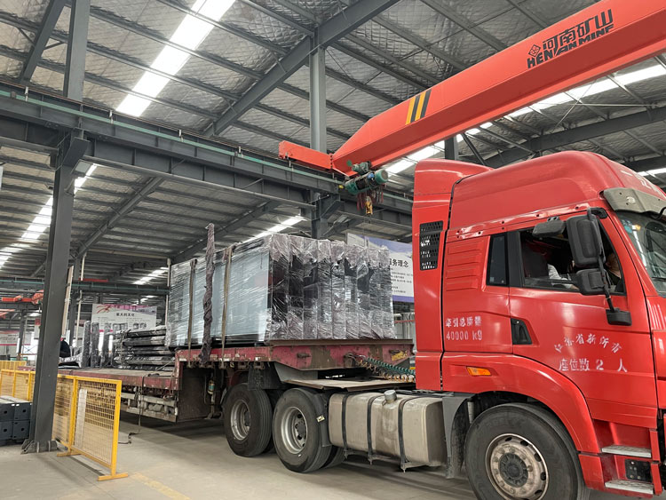 江蘇城市公交站臺候車亭發(fā)貨第二批