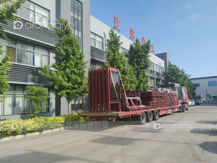 山東智慧公交站裝車完成發(fā)貨