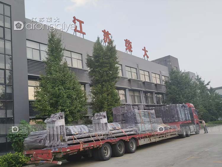 安徽公交站臺發貨裝車完成圖片