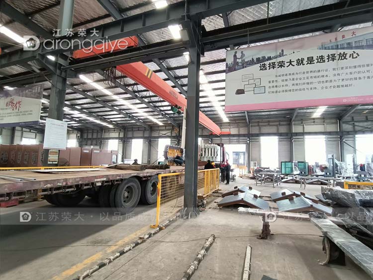 山東創意公交站臺第二批案例圖二