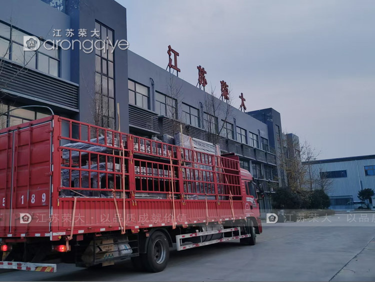 廣東不銹鋼公交站臺成功發貨圖二